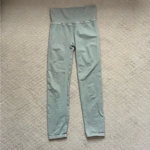 FP Movement Green Leggings!!